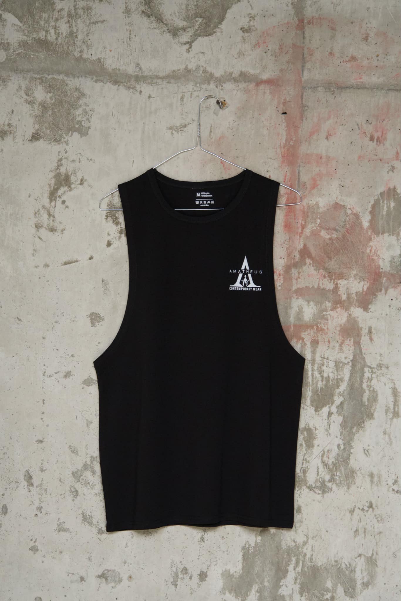 Infinity Homme Solid Tank Top – Black Sleeveless Gym Tank