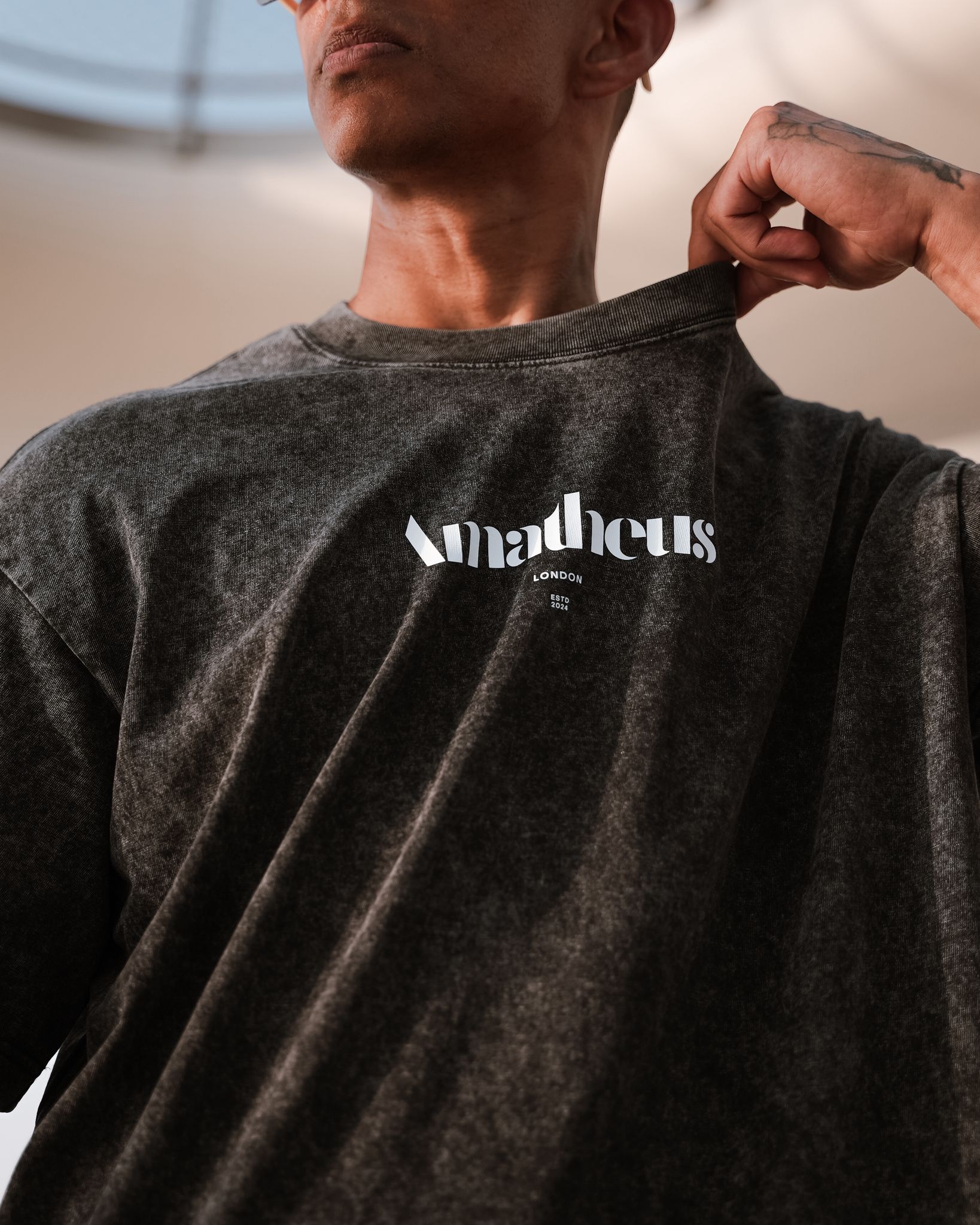 best oversized tee onyx amatheus logo
