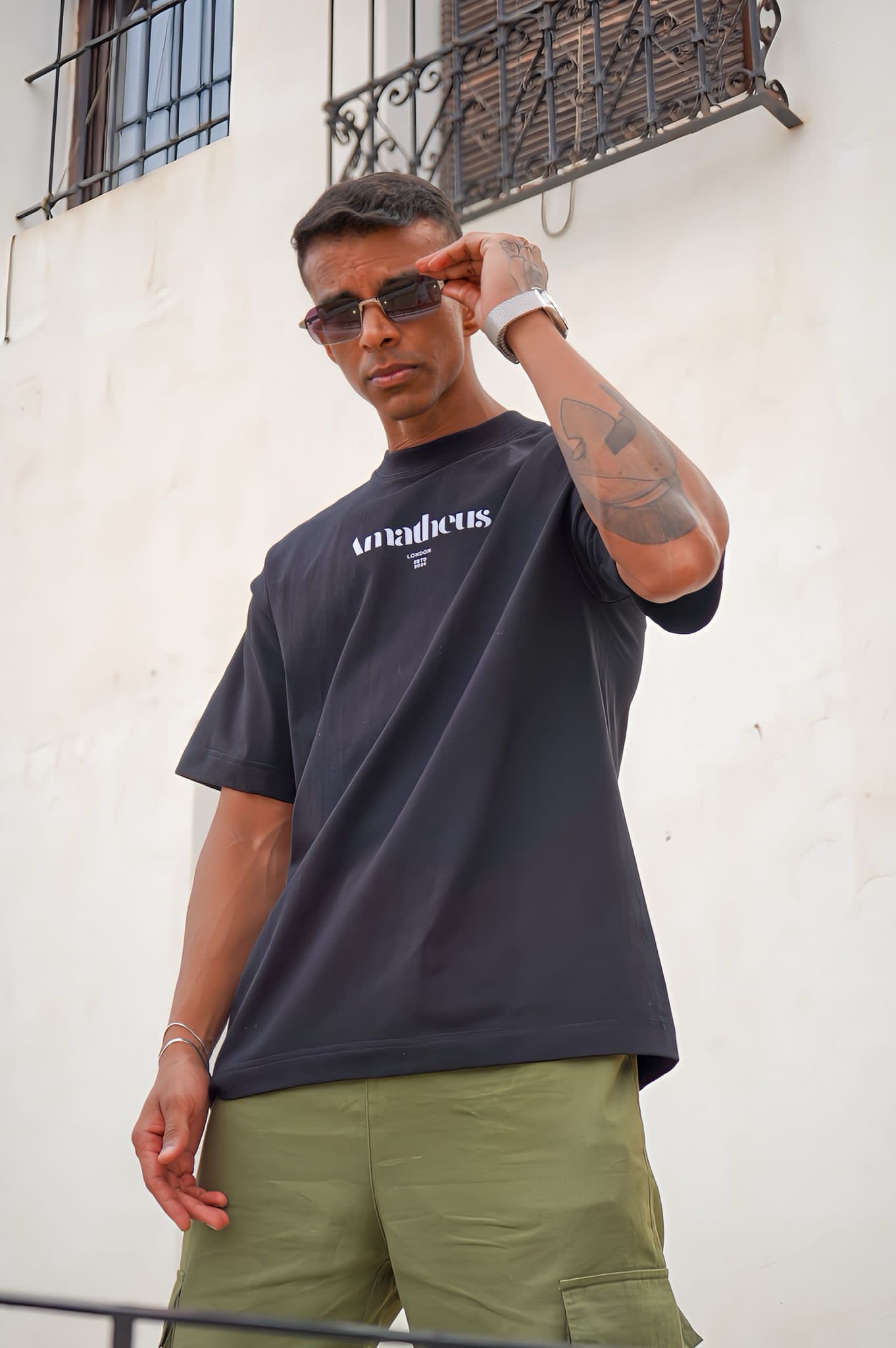 Amatheus Eclipse , the best oversized tshirt in uk